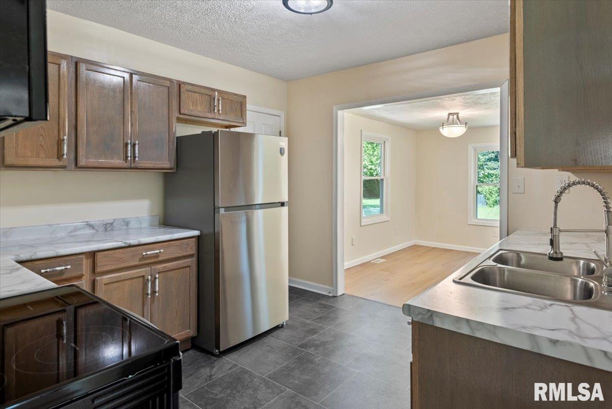 3132 South 4th Street Springfield, IL 62703 - Photo 8 of 26