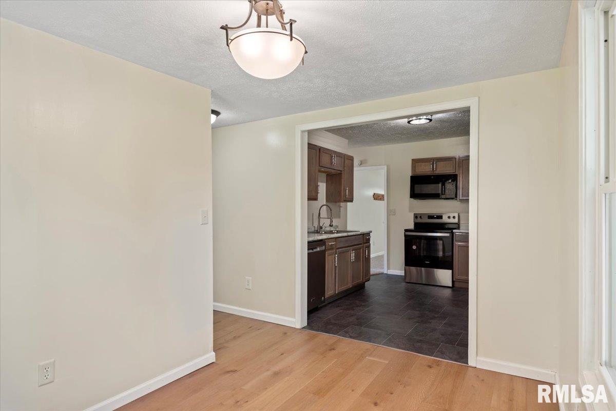3132 South 4th Street Springfield, IL 62703 - Photo 10 of 26