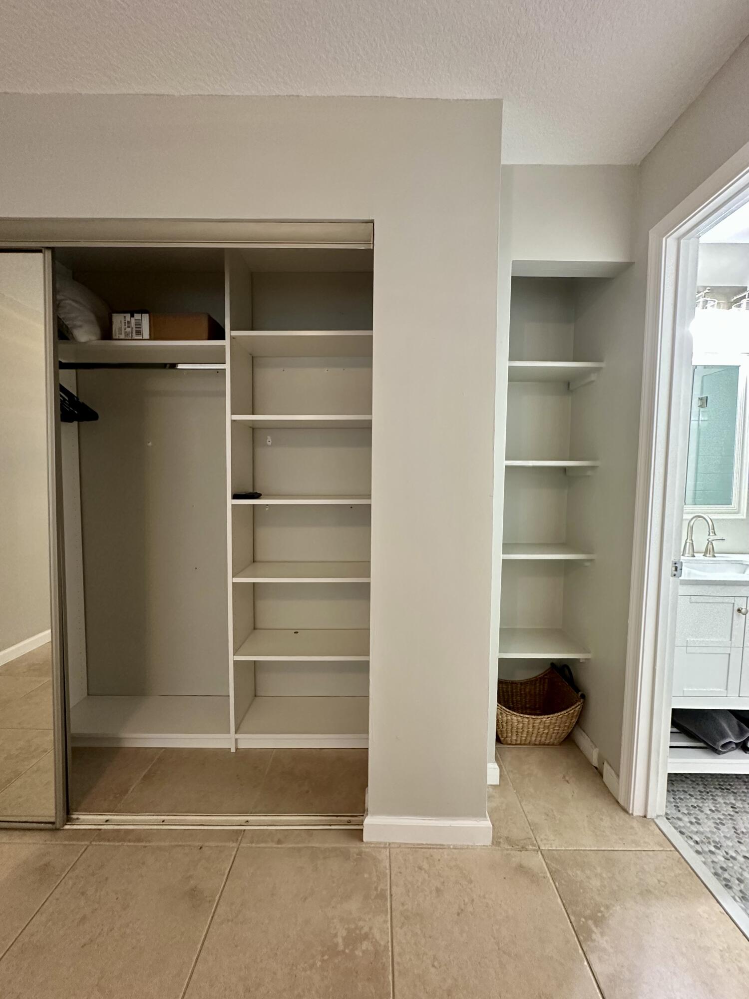 1050 Crystal Way, Unit H Delray Beach, FL 33444 - Photo 26 of 41 BahiaBedroom1ClosetBuiltIns