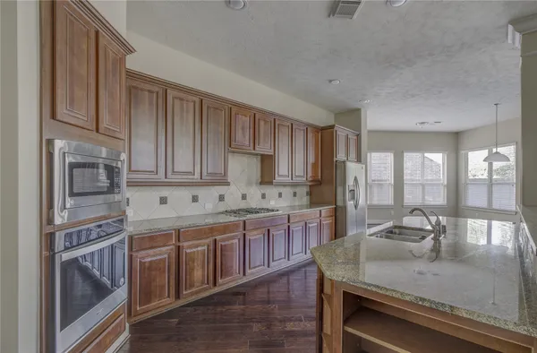 $3,700 | 70 South Almondell Circle, The Woodlands, TX 77354