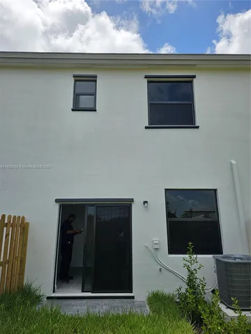 a view of outdoor space