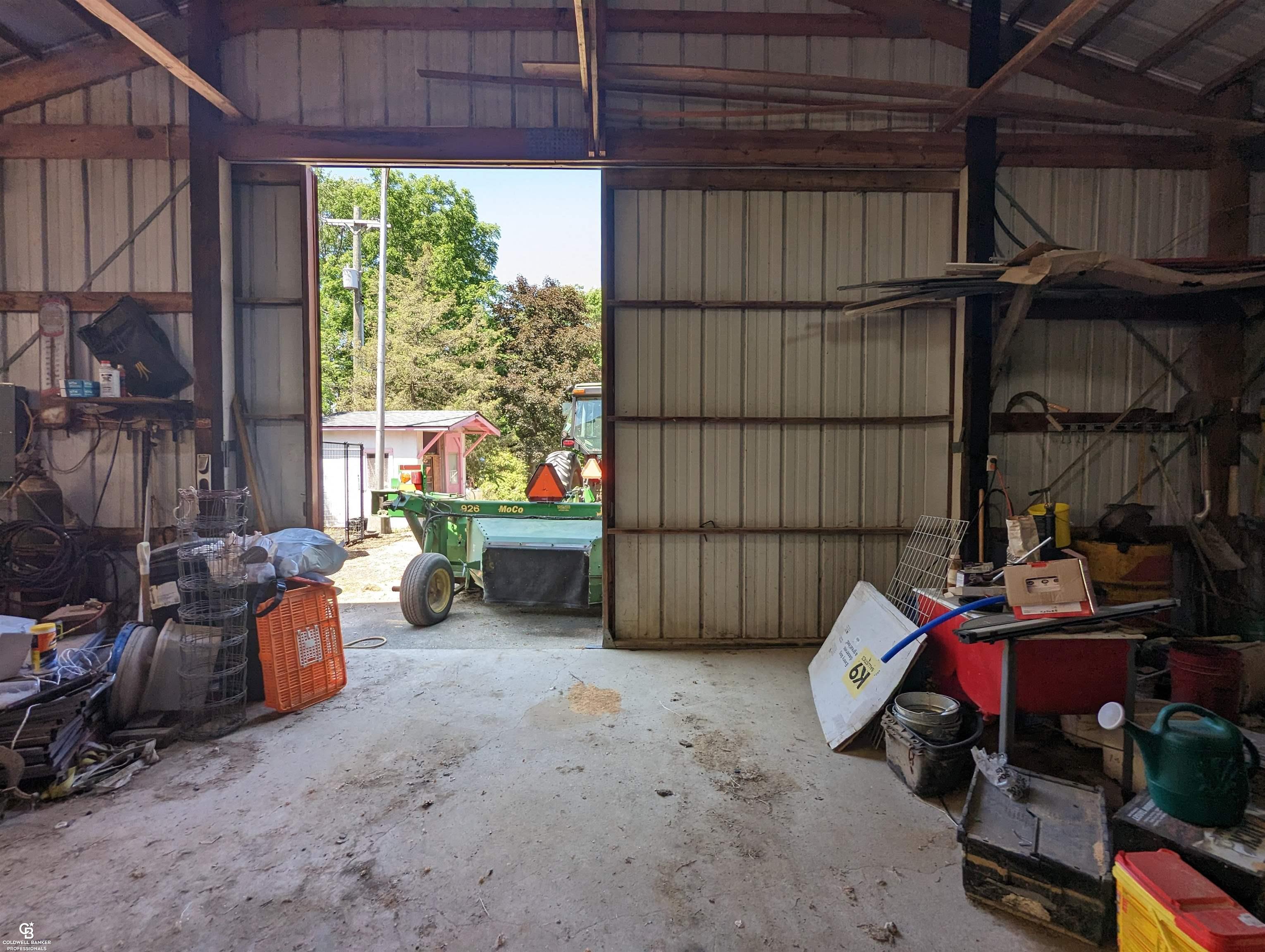 7362 Center Road Mayville, MI 48744 - Photo 34 of 61 50165149-747A3E14-5A9E-40FE-B848-5D4695703870.JPG