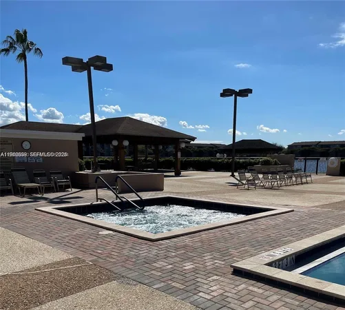 $2,100 | 12651 Southwest 16th Court, Unit 313B, Pembroke Pines, FL 33027