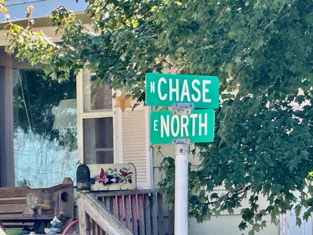 708 East North Street Monticello, IL 61856 - Photo 36 of 38 a front view of a house with garden