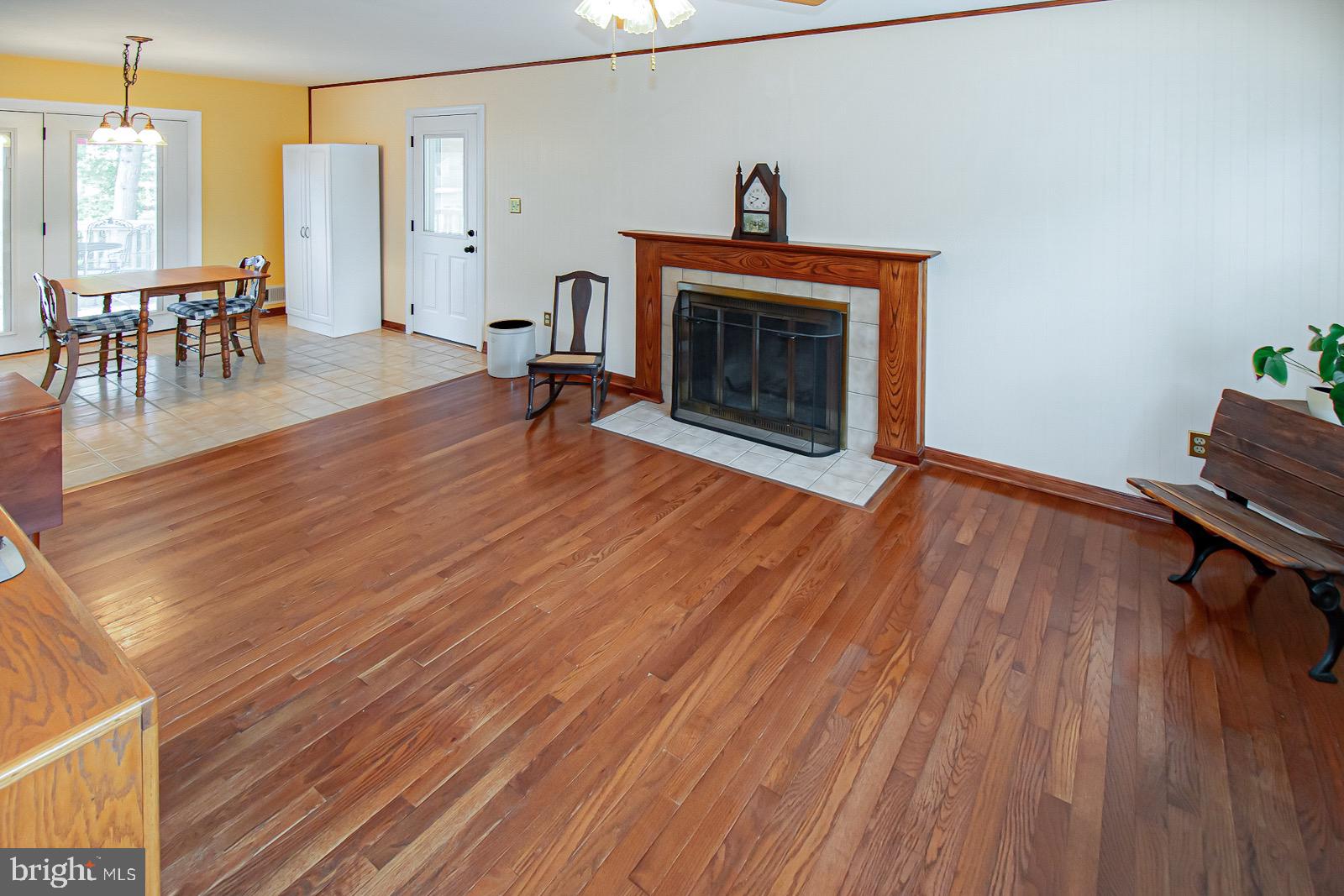 6804 Riata Court Springfield, VA 22153 - Photo 14 of 49 Gorgeous hard wood flooring