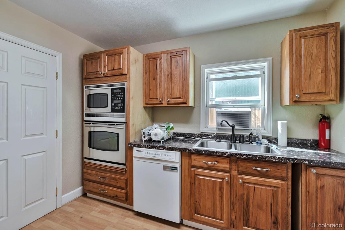 3833 Quay Street Wheat Ridge, CO 80033 - Photo 5 of 24