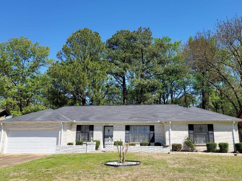 2044 Elkmont Road Memphis, TN 38116 - Photo 1 of 10 Gallery Image 1