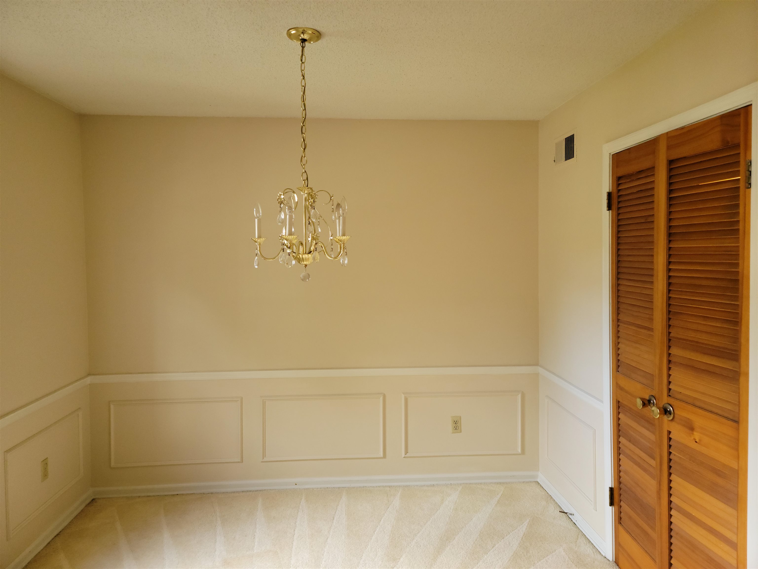 2044 Elkmont Road Memphis, TN 38116 - Photo 6 of 10 Gallery Image 6
