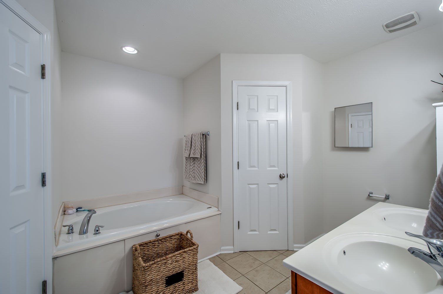 2017 Fiona Way Spring Hill, TN 37174 - Photo 8 of 14 Gallery Image 8