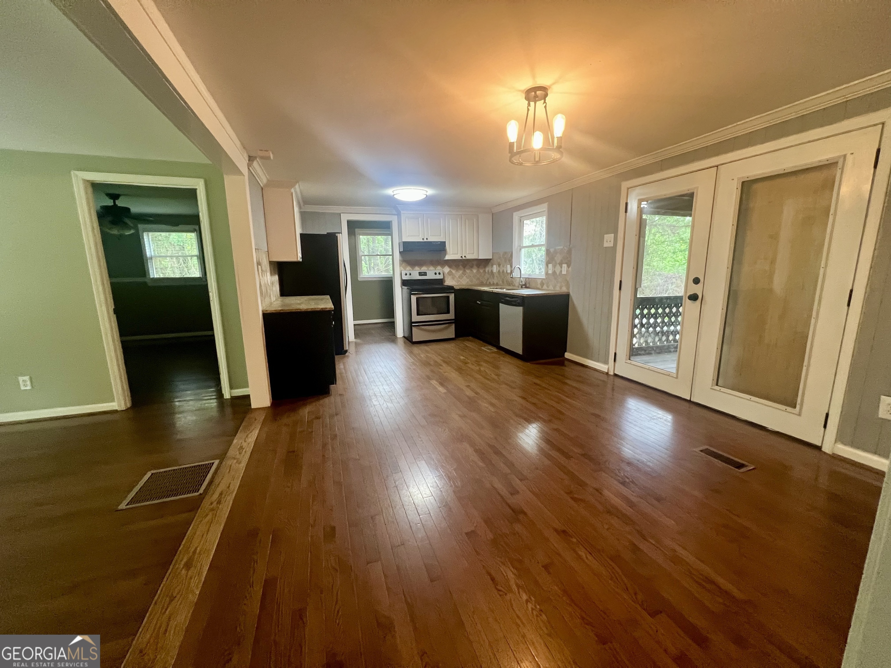 806 P J East Road Covington, GA 30014 - Photo 2 of 9