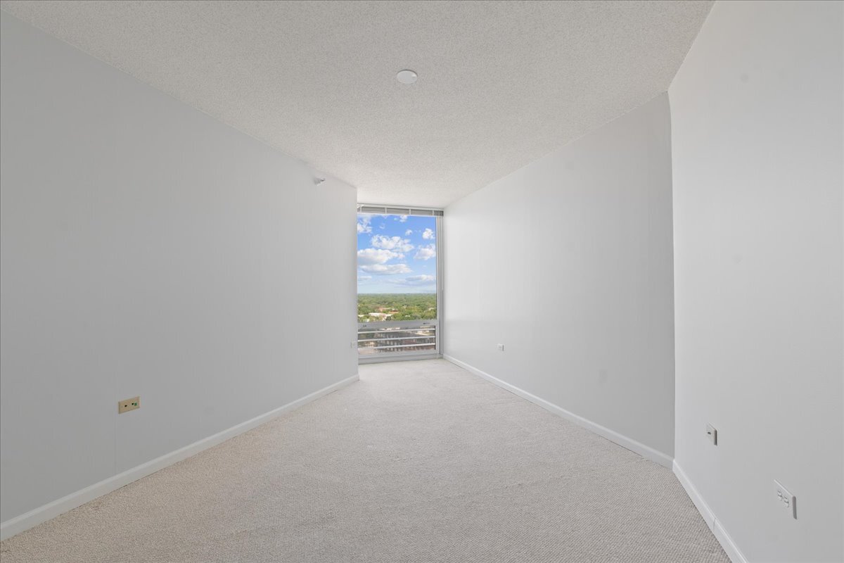1720 Maple Avenue, Unit 2240 Evanston, IL 60201 - Photo 15 of 18