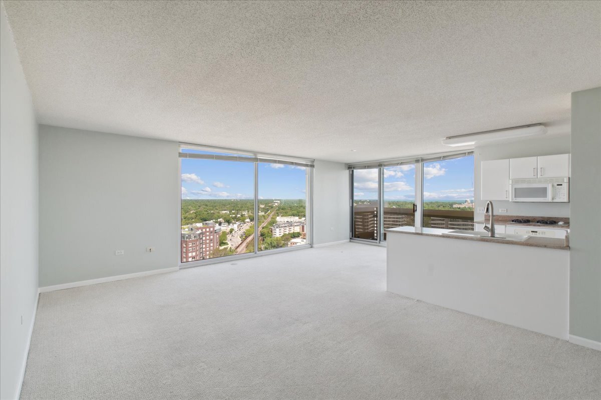 1720 Maple Avenue, Unit 2240 Evanston, IL 60201 - Photo 5 of 18