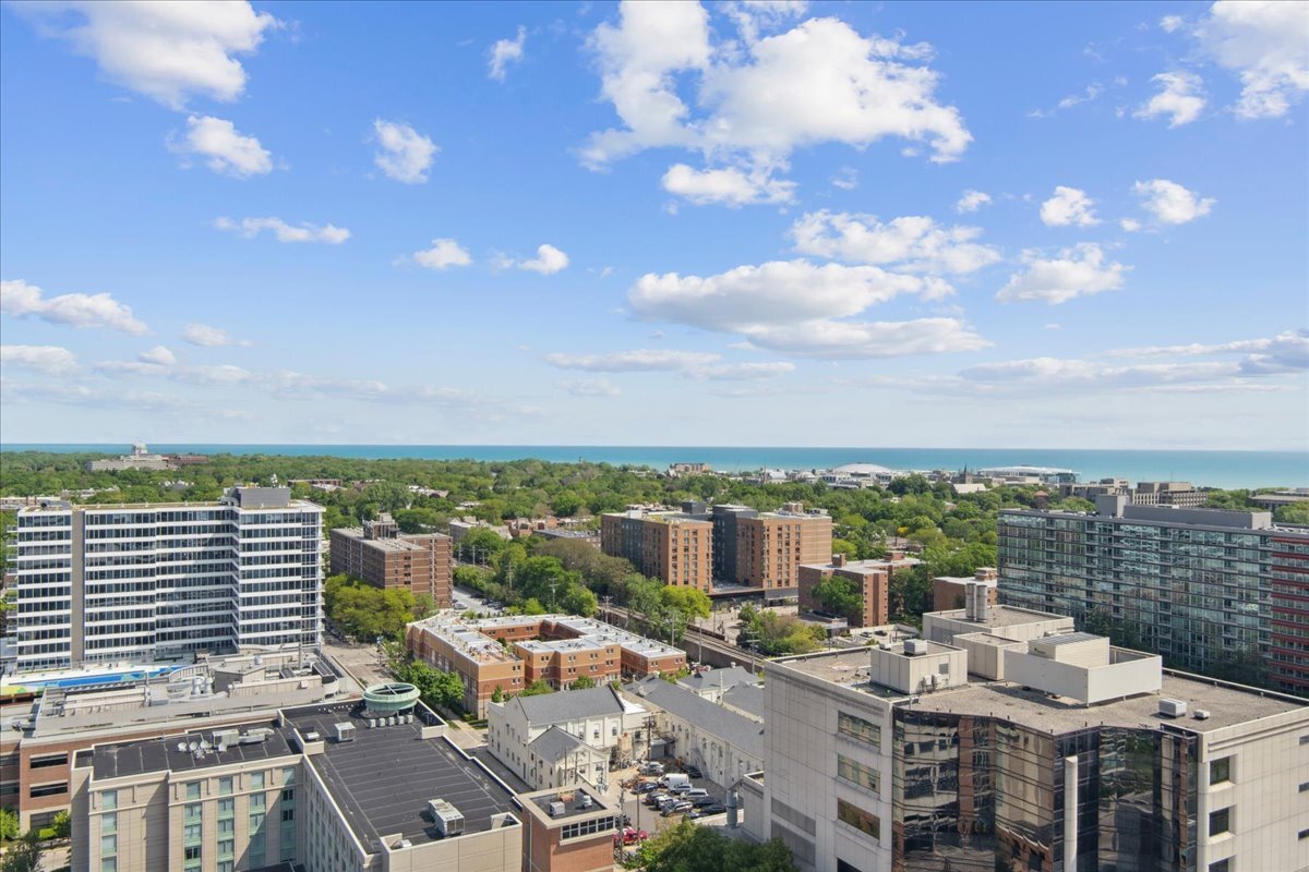 1720 Maple Avenue, Unit 2240 Evanston, IL 60201 - Photo 8 of 18