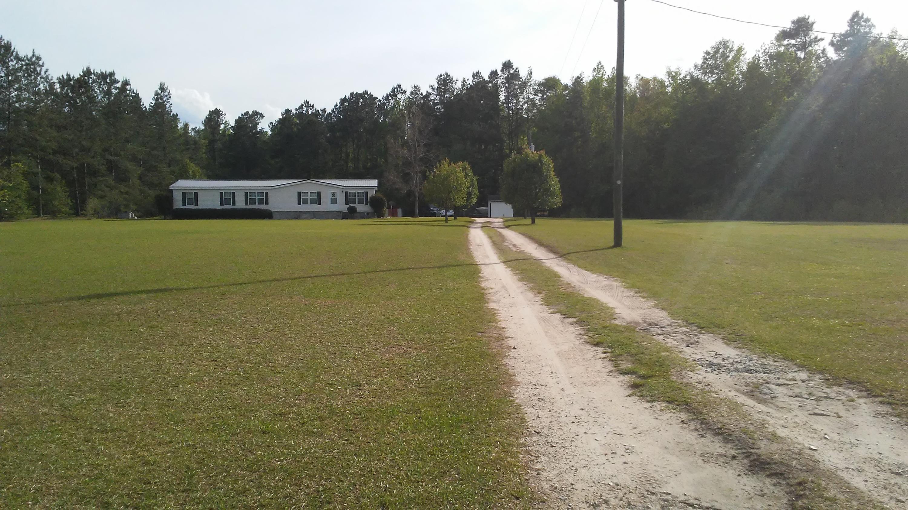 680 Fourwind Road Holly Hill, SC 29059 - Photo 3 of 12 20170412_173220