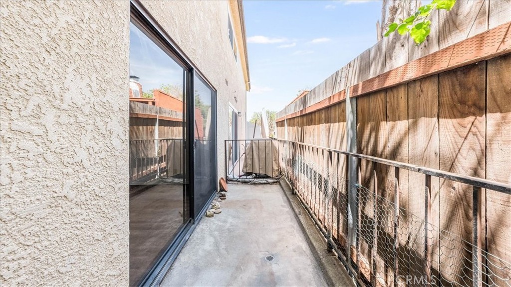 636 East Harvard Road, Unit C Burbank, CA 91501 - Photo 13 of 13 a view of a balcony