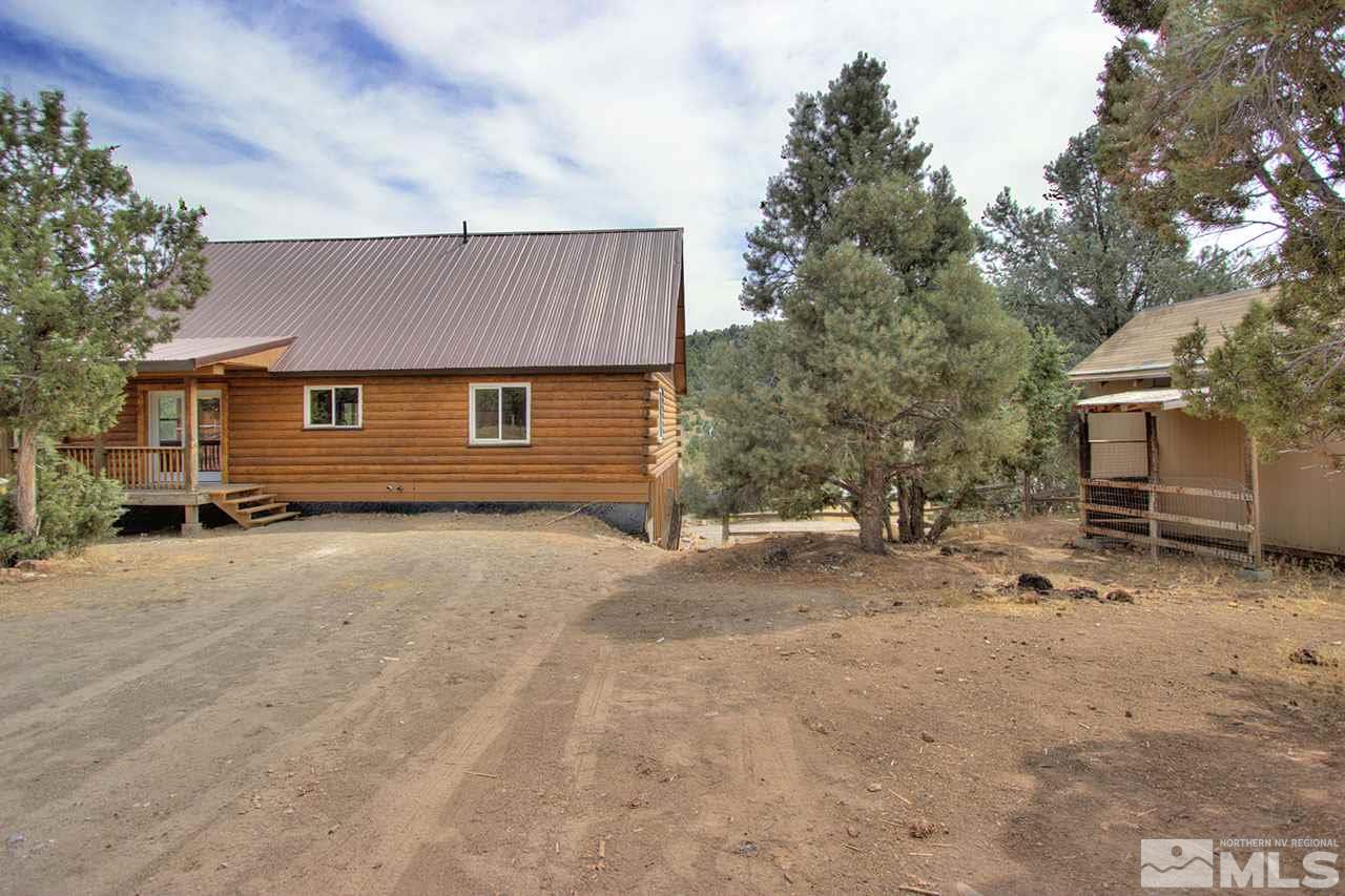 2240 Lousetown Road Reno, NV 89521 - Photo 23 of 25 a front view of a house with a yard