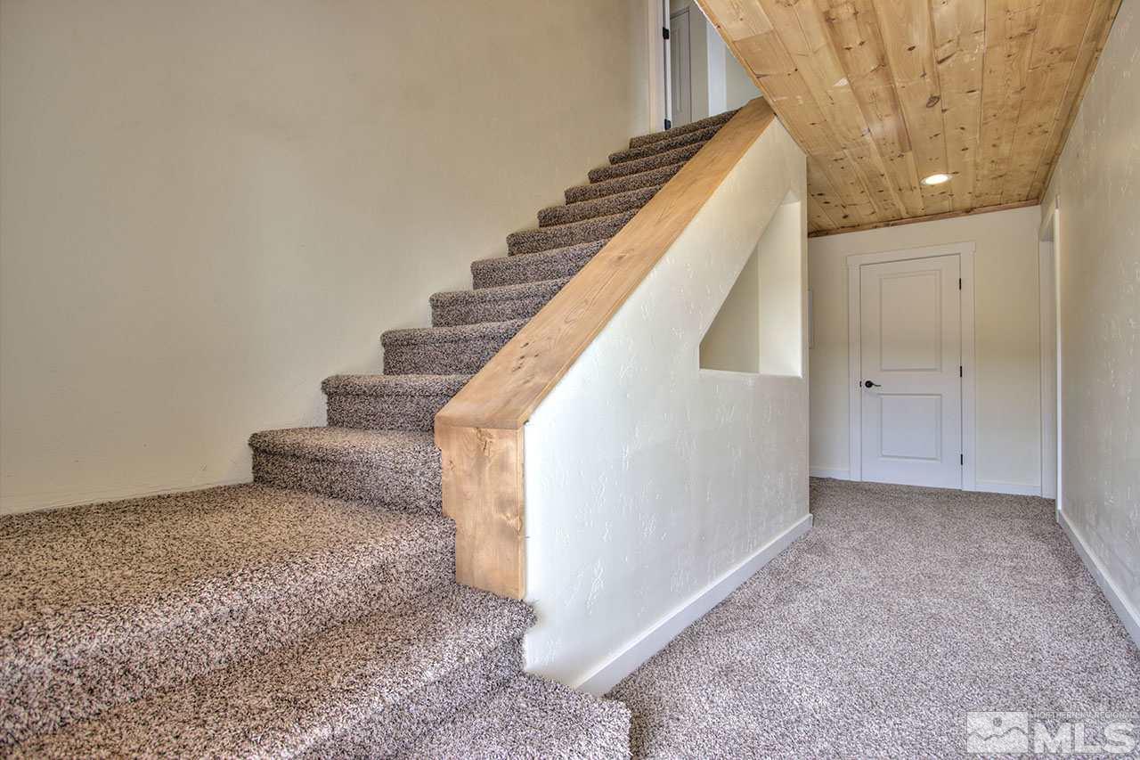 2240 Lousetown Road Reno, NV 89521 - Photo 4 of 25 a view of entryway and hall