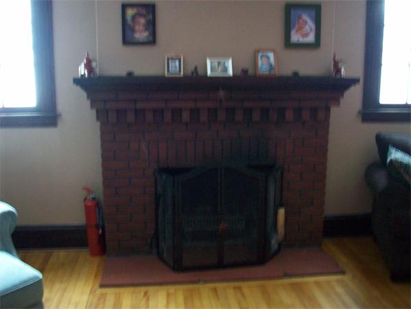 47 Hadwen Road Worcester, MA 01602 - Photo 3 of 27