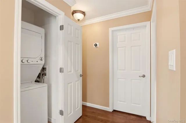 $530,000 | 323 Broadway, Port Jefferson Station, NY 11776