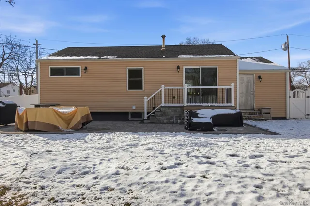 $530,000 | 323 Broadway, Port Jefferson Station, NY 11776