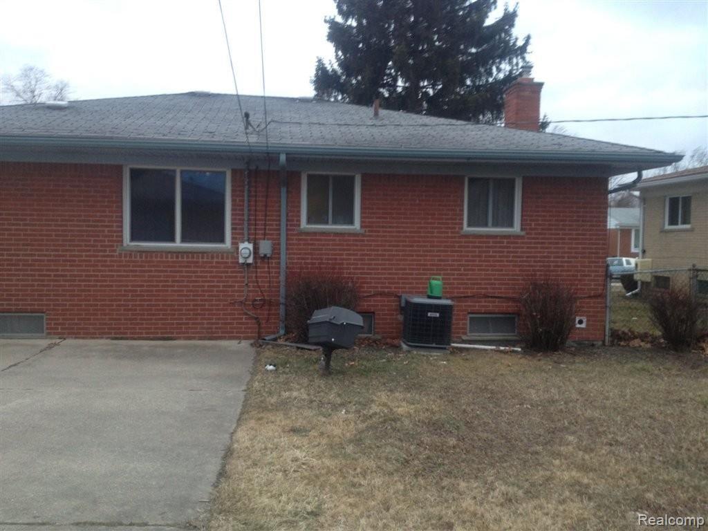 3855 Spring Hill Avenue Inkster, MI 48141 - Photo 12 of 14 pj 040.JPG
