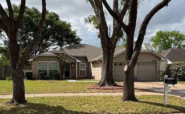 $1,899 | 15662 Pebble Lake Drive, Houston, TX 77095