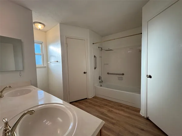 $1,899 | 15662 Pebble Lake Drive, Houston, TX 77095