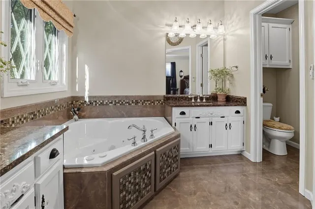 $439,000 | 501 Southwest Stacey Drive, Lee's Summit, MO 64082