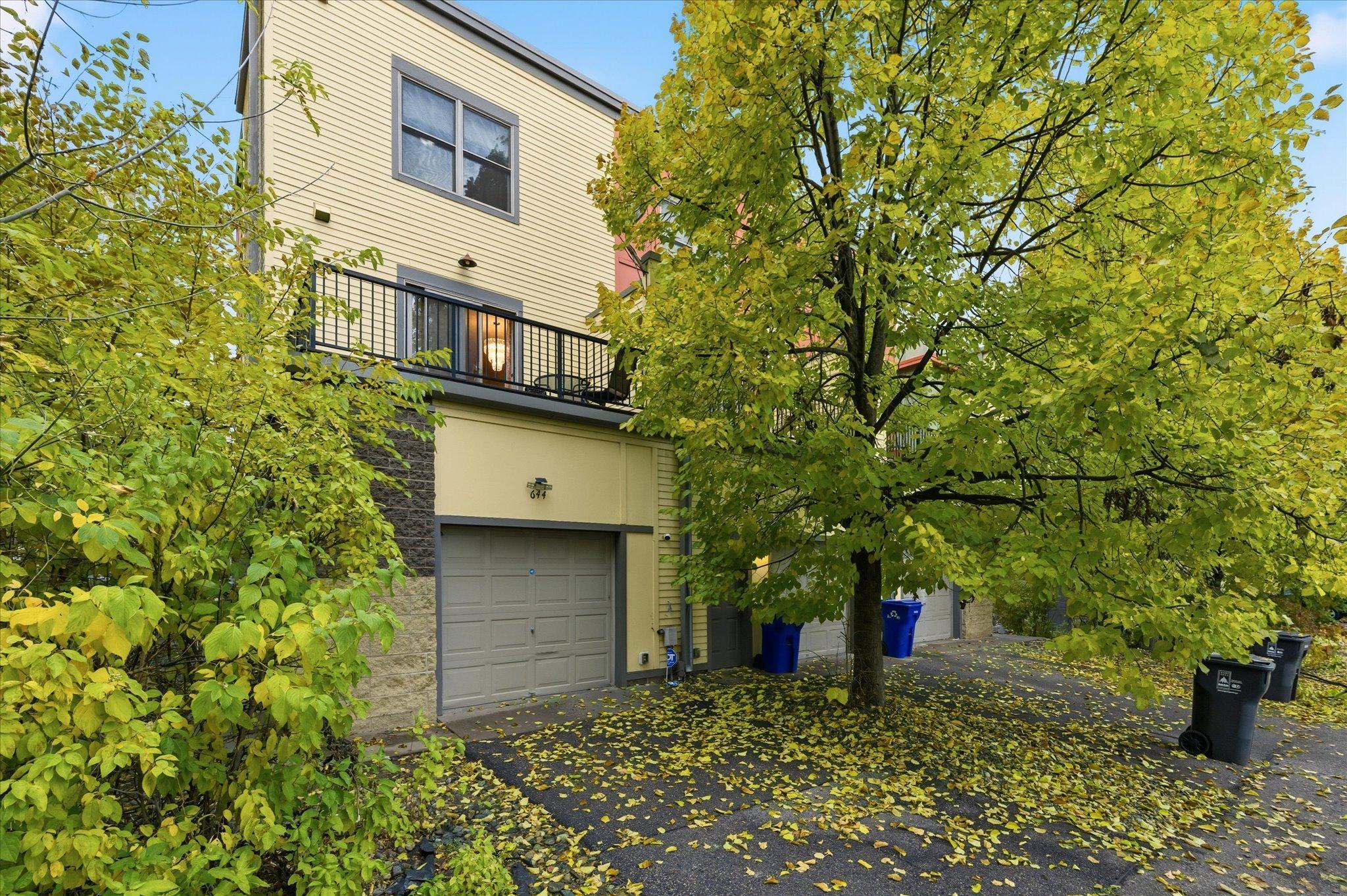 644 Dale Street North St. Paul, MN 55103 - Photo 3 of 30