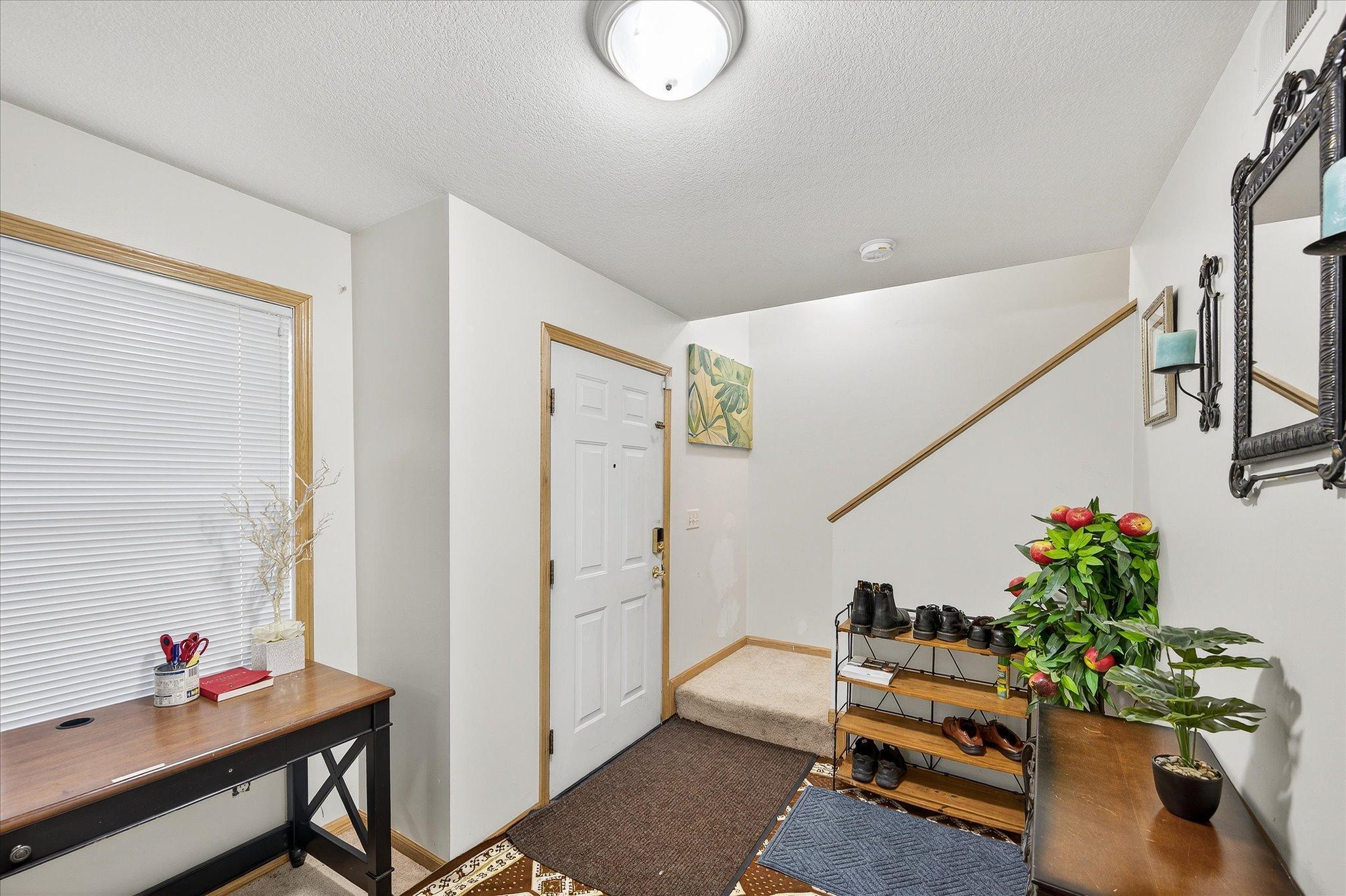 644 Dale Street North St. Paul, MN 55103 - Photo 7 of 30