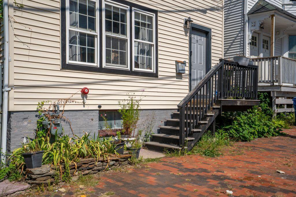 9 C Street Portland, ME 04102 - Photo 2 of 26 Front entrance