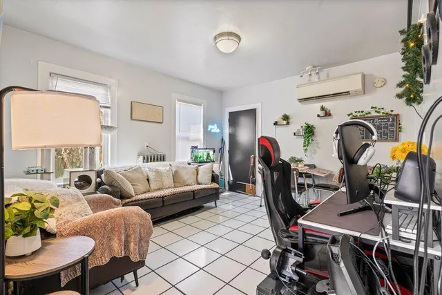 $525,000 | 9 C Street, Portland, ME 04102