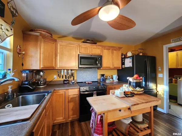 $322,900 | 156 Hanover Lane, Murphysboro, IL 62966