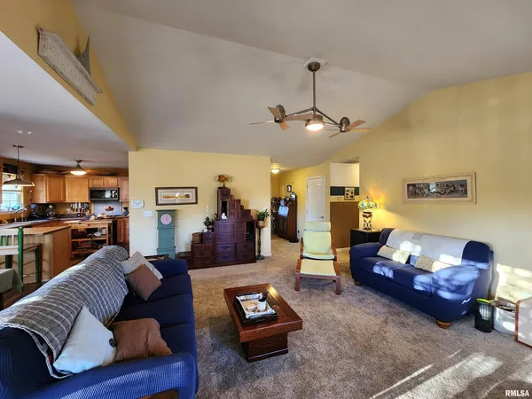 $322,900 | 156 Hanover Lane, Murphysboro, IL 62966