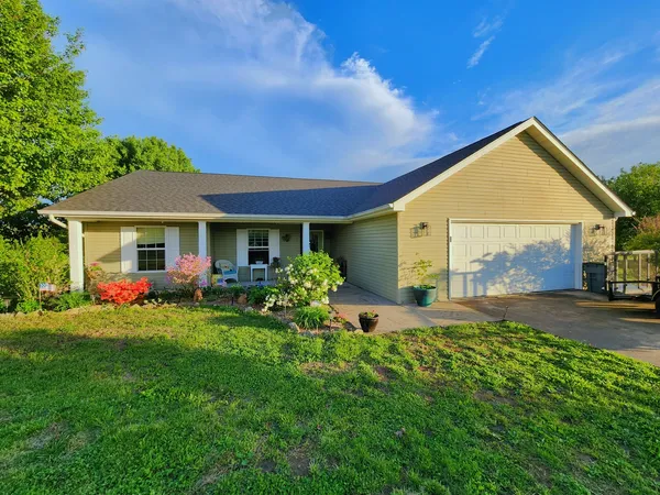 $322,900 | 156 Hanover Lane, Murphysboro, IL 62966