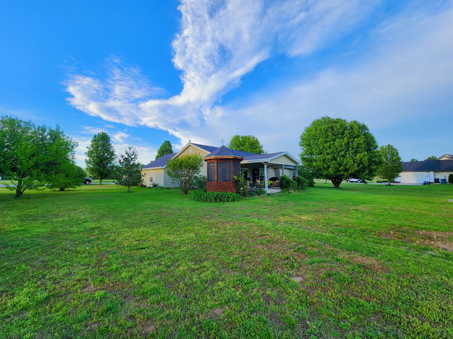 156 Hanover Lane Murphysboro, IL 62966 - Photo 43 of 63 a view of an house with backyard space and garden