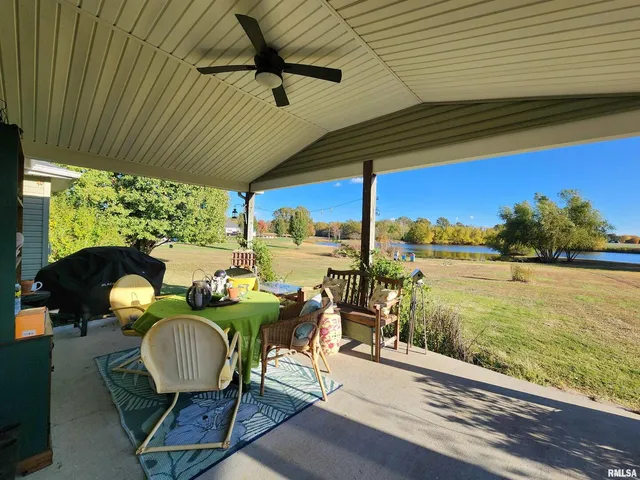 $324,900 | 156 Hanover Lane, Murphysboro, IL 62966