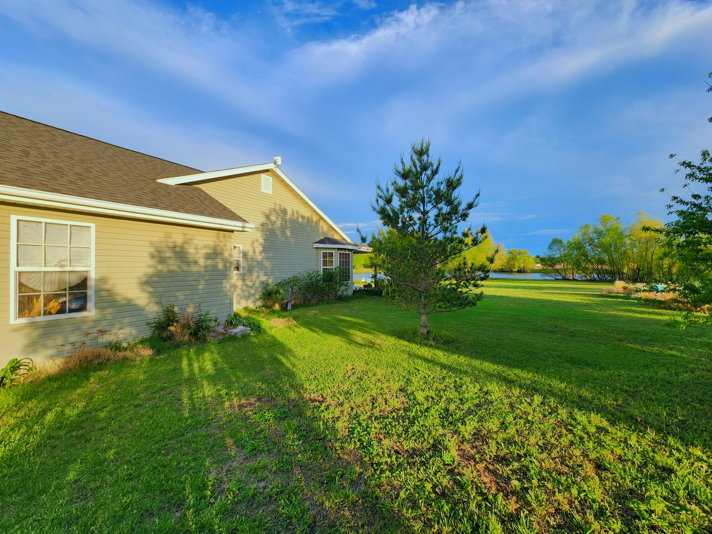 156 Hanover Lane Murphysboro, IL 62966 - Photo 51 of 63 a view of backyard with garden