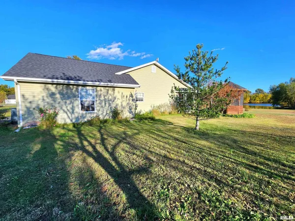 $322,900 | 156 Hanover Lane, Murphysboro, IL 62966