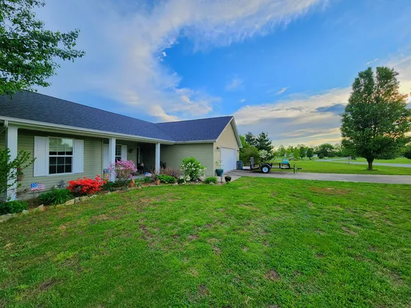 $322,900 | 156 Hanover Lane, Murphysboro, IL 62966