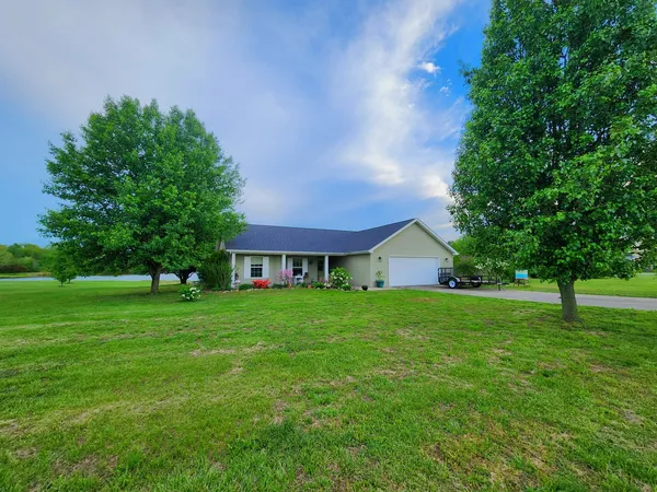 $322,900 | 156 Hanover Lane, Murphysboro, IL 62966