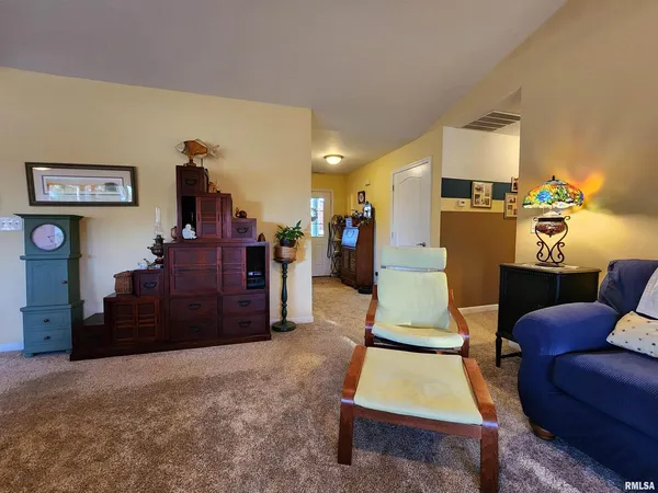 $322,900 | 156 Hanover Lane, Murphysboro, IL 62966