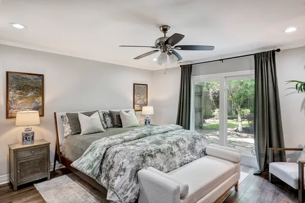 $725,000 | 2914 Ann Arbor Drive, Houston, TX 77063