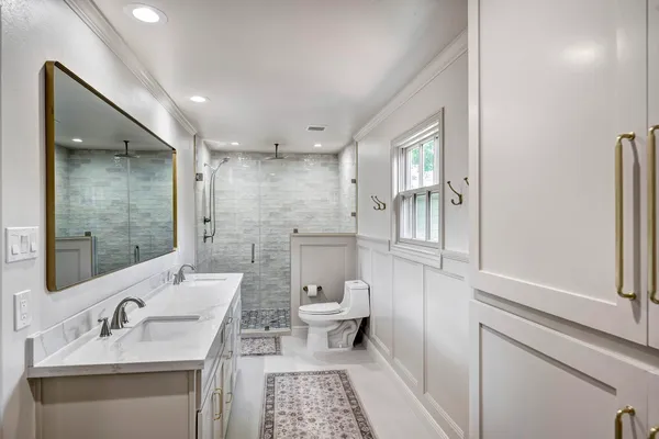 $725,000 | 2914 Ann Arbor Drive, Houston, TX 77063