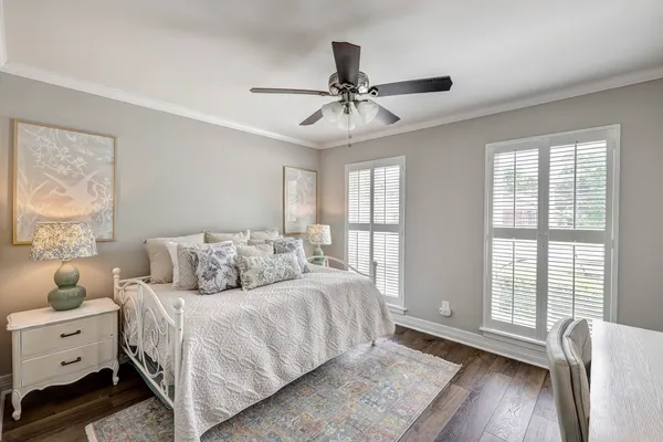 $725,000 | 2914 Ann Arbor Drive, Houston, TX 77063