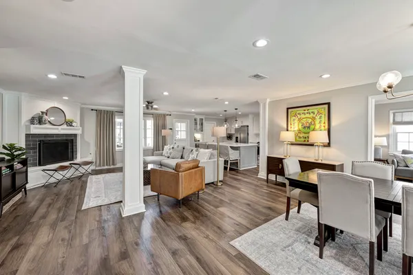 $725,000 | 2914 Ann Arbor Drive, Houston, TX 77063