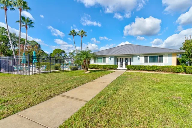 $159,900 | 101 Bent Tree Drive, Unit 74, Daytona Beach, FL 32114