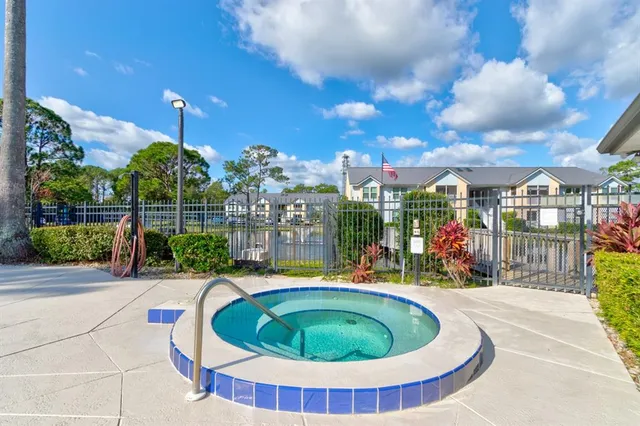 $159,900 | 101 Bent Tree Drive, Unit 74, Daytona Beach, FL 32114