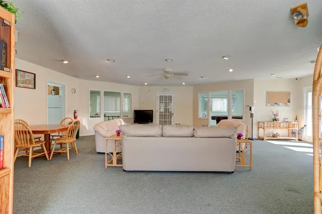 $159,900 | 101 Bent Tree Drive, Unit 74, Daytona Beach, FL 32114