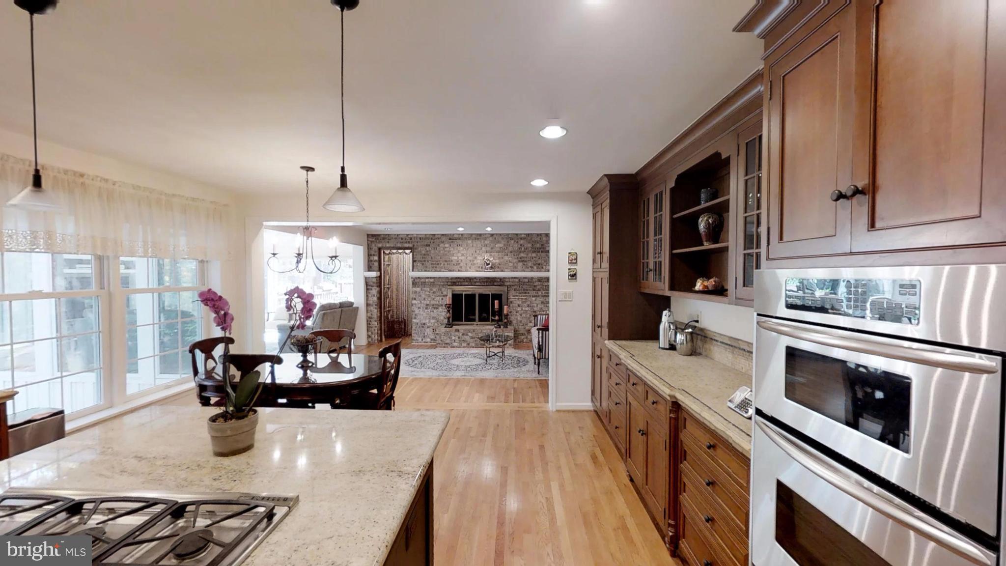 12007 Whip Road Reston, VA 20191 - Photo 2 of 25 Kitchen